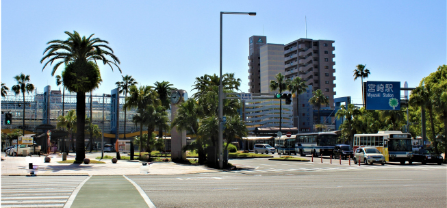 宮崎駅前の風景